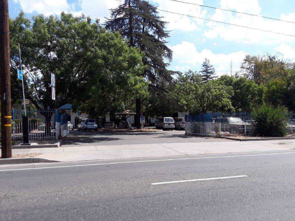 4411 Stockton Boulevard - Photo 1