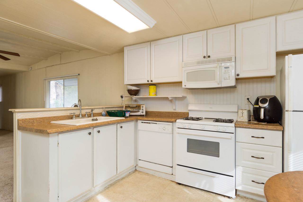 3881 Many Oaks Ln - Photo 1