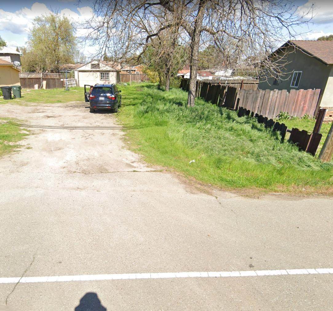 2330 Main Street - Photo 1