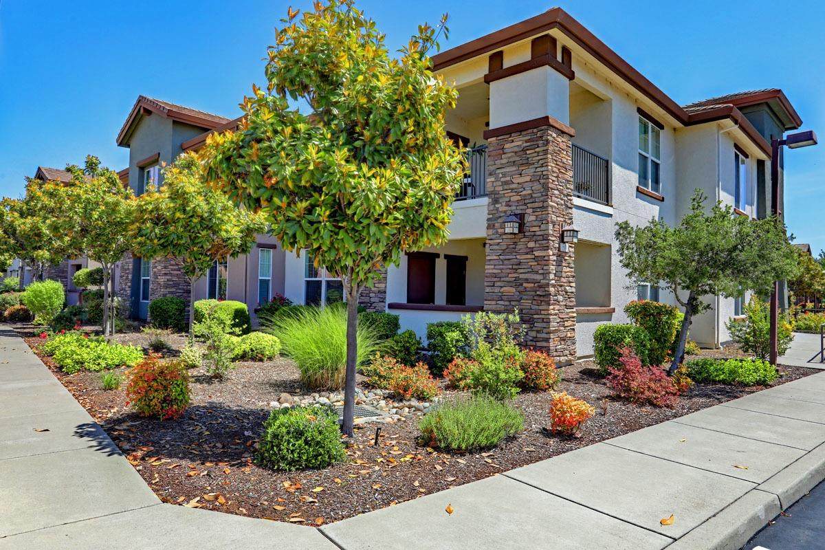 1510 Topanga Lane - Photo 1