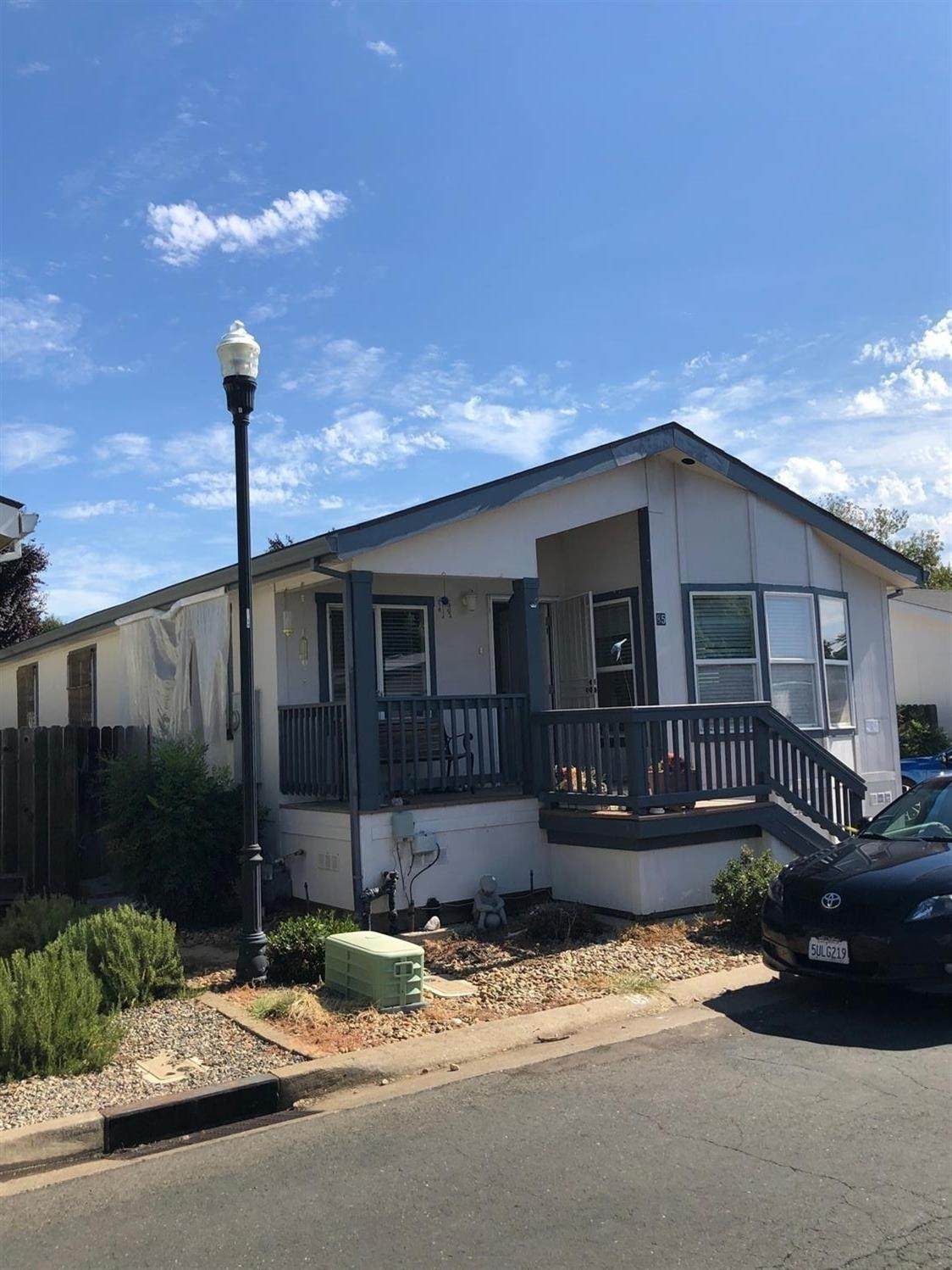 1400 Marlette Street - Photo 1