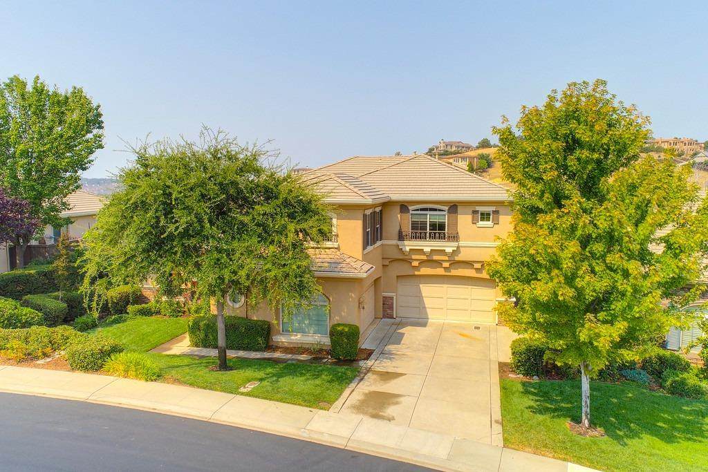1008 Terracina Drive - Photo 1
