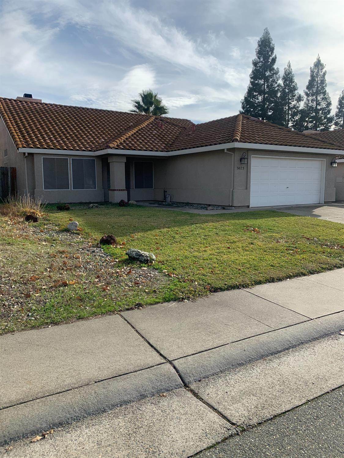 5023 Charter Road - Photo 1