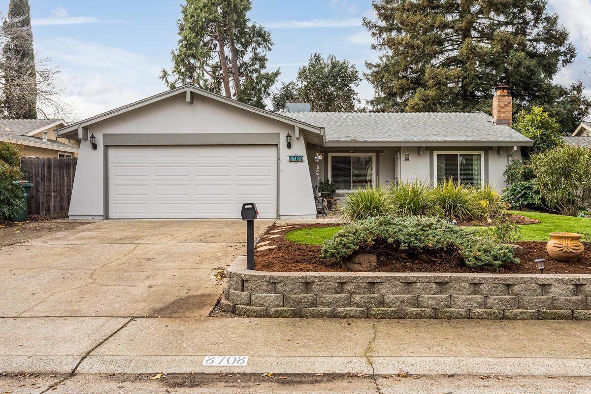 8708 Sturgeon Way - Photo 1