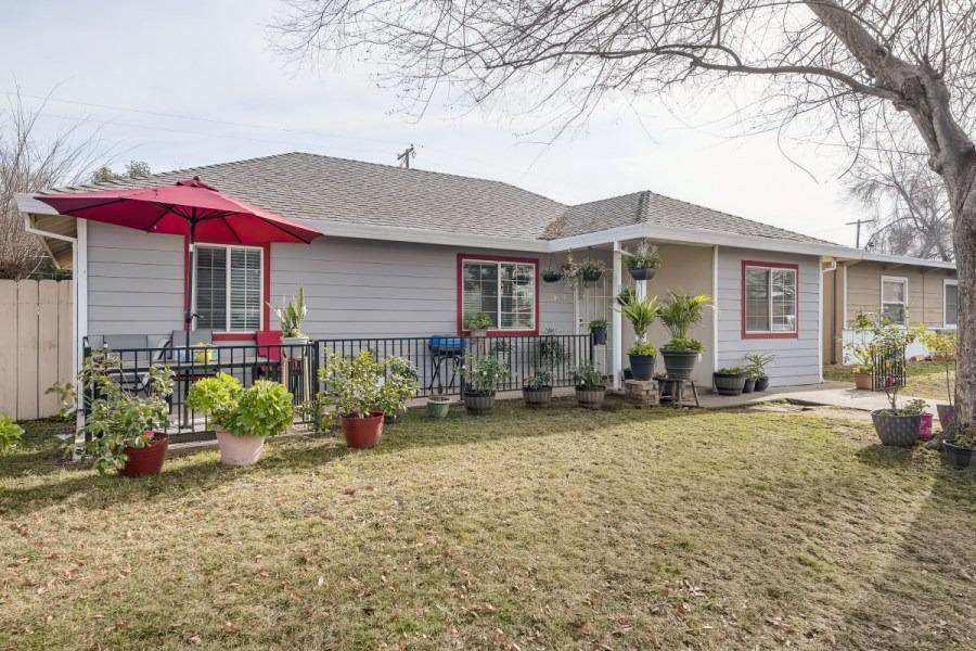 5511 70th Street - Photo 1