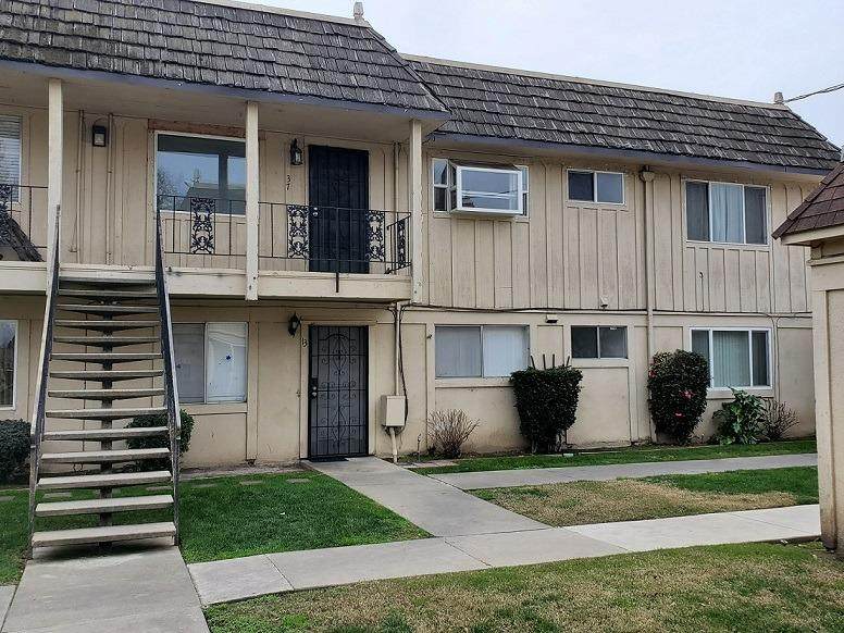 2420 Oxford Way - Photo 1
