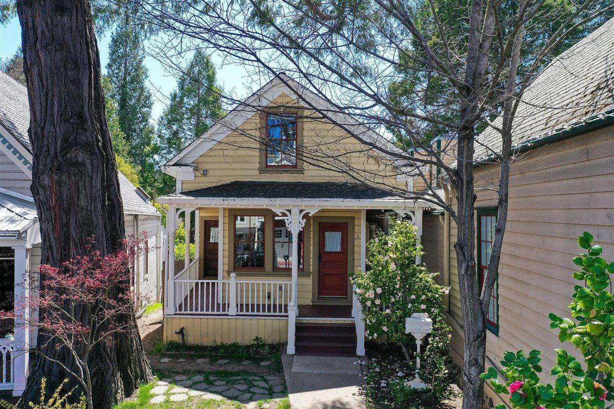421 Broad Street - Photo 1
