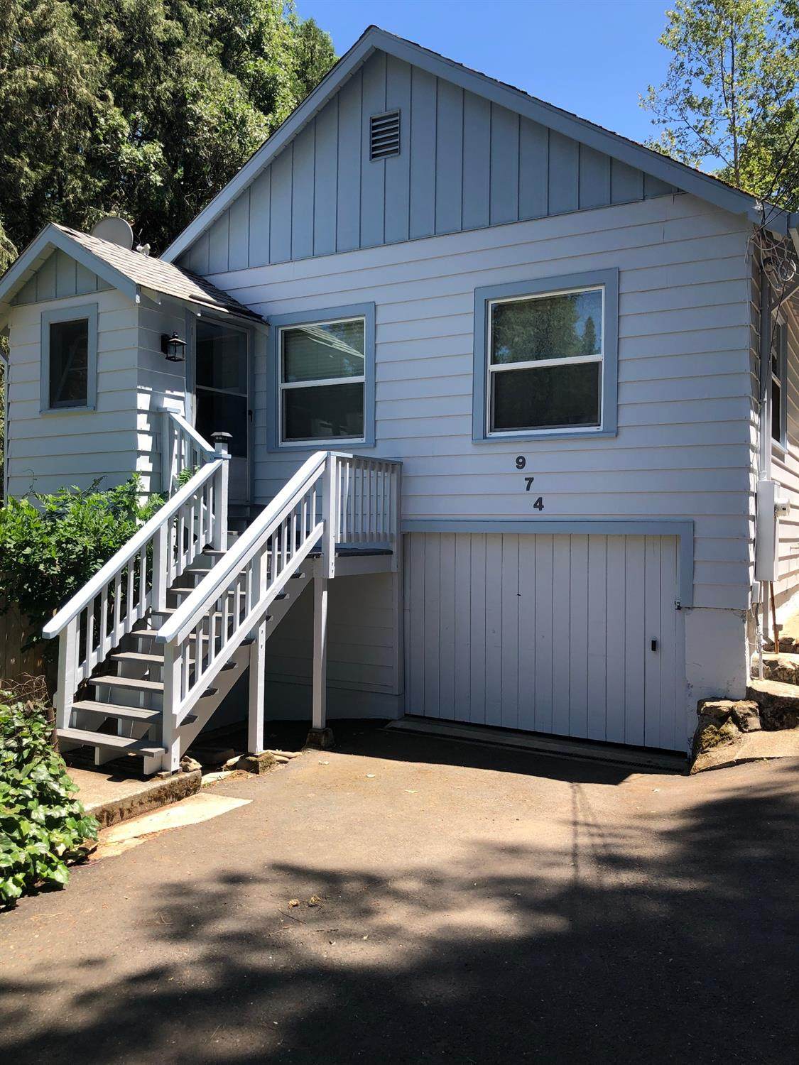 974 Coleman Street - Photo 1