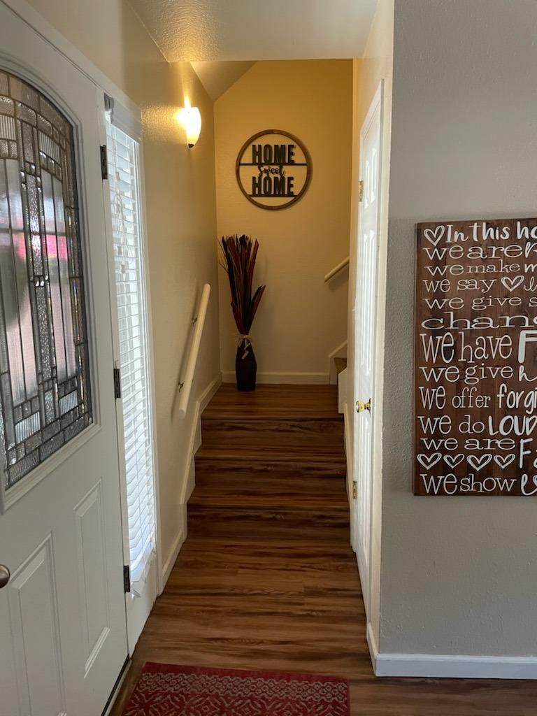 1828 Polk Way - Photo 1