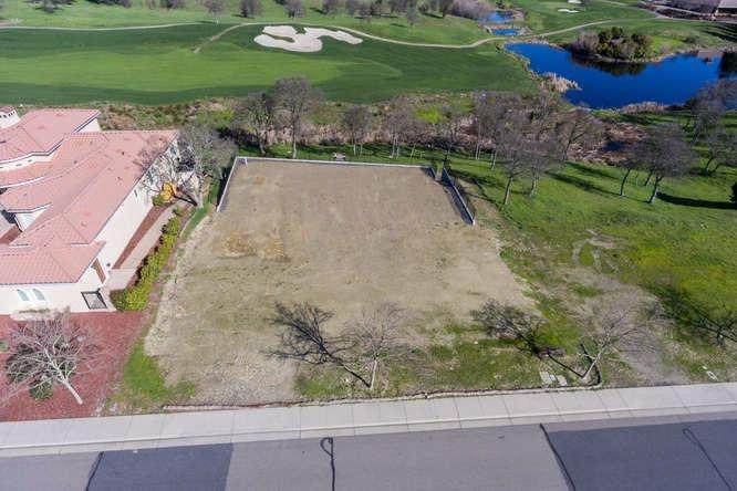 2547 Oak Creek Drive - Photo 1