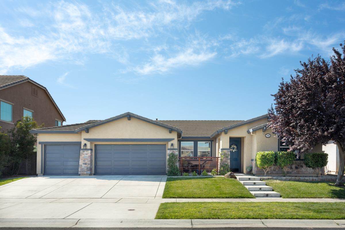 1462 English Way - Photo 1