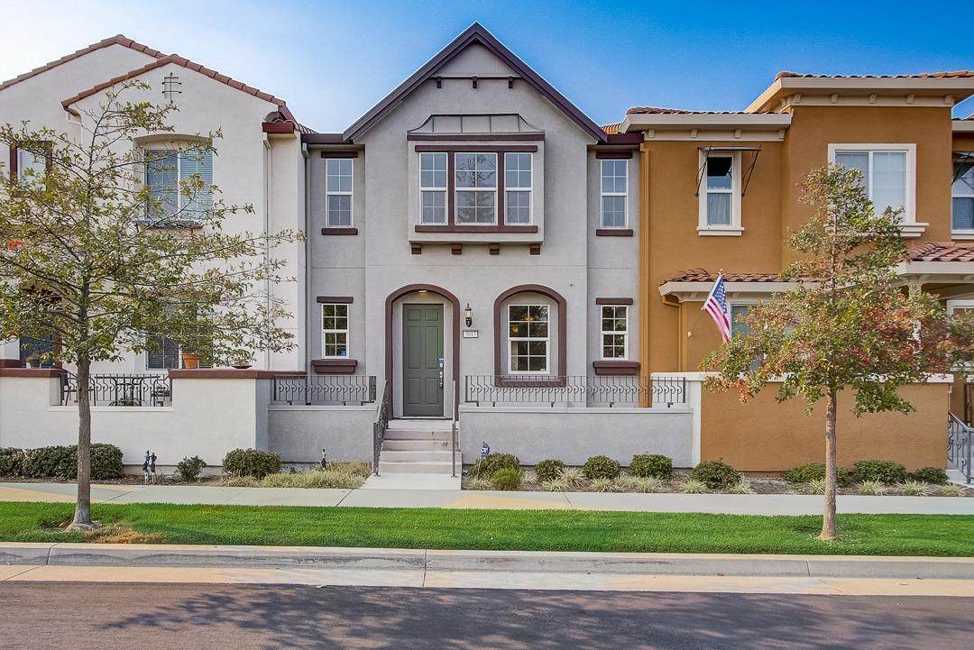 3017 Monument Drive - Photo 1