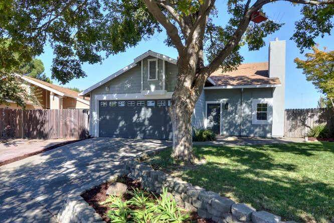 4803 Acclaim Court - Photo 1