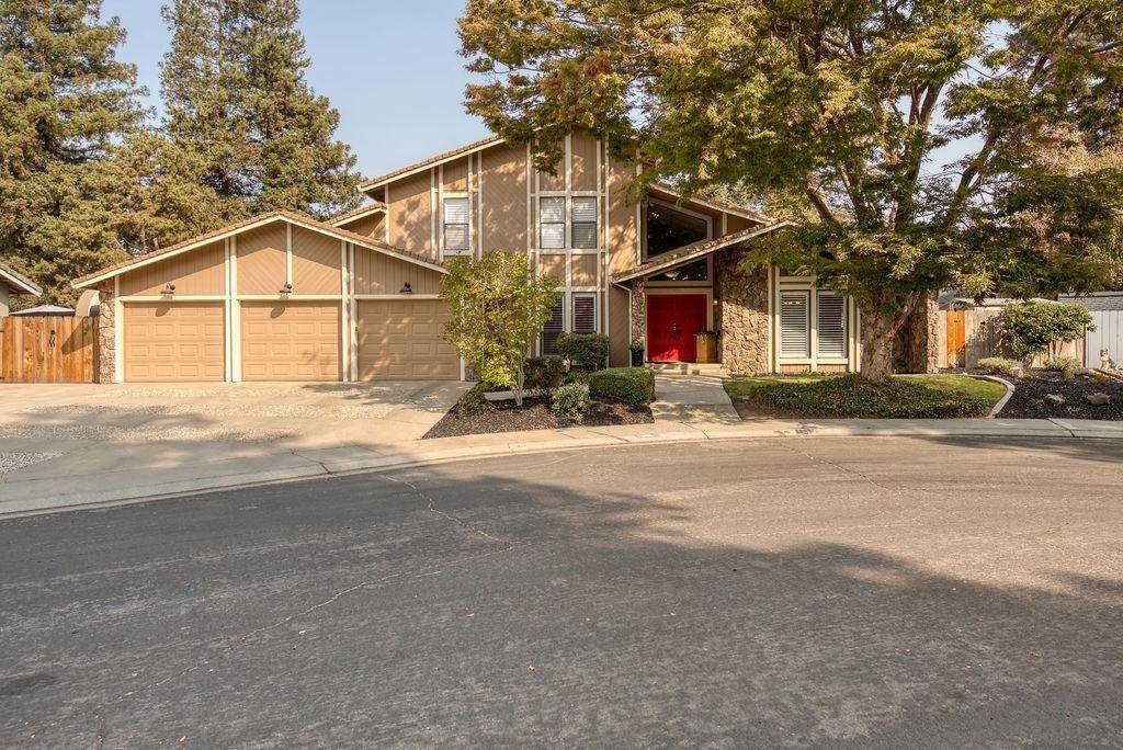 601 Jonquil Court - Photo 1