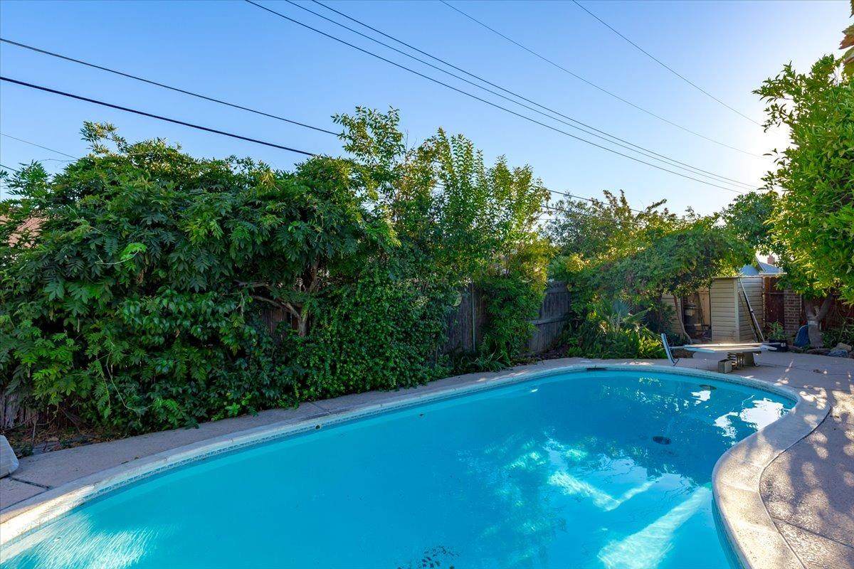 6822 Chevy Chase Way - Photo 1