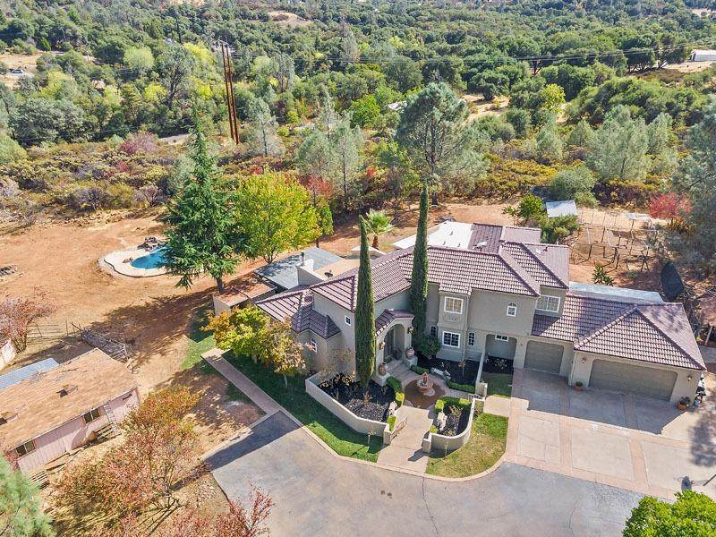 413 Camino Cielo - Photo 1