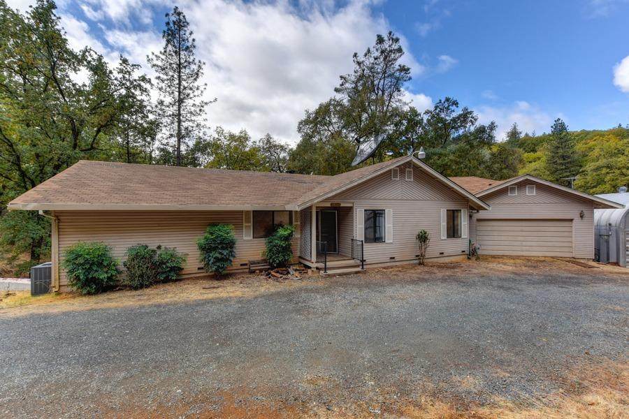 20365 Wolf Creek Road - Photo 1