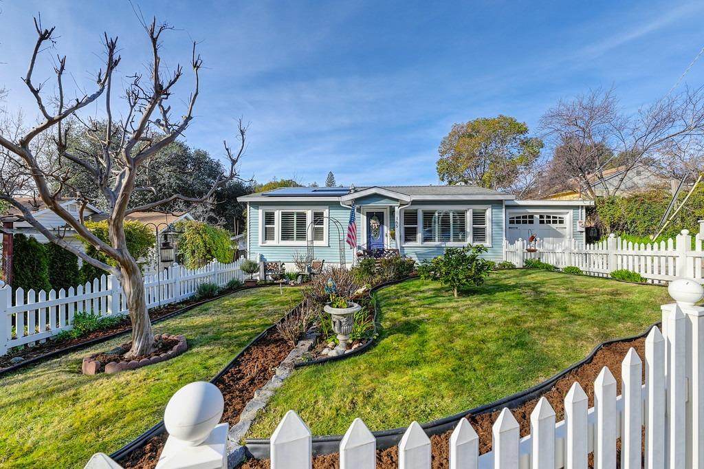 165 Ruby Street - Photo 1