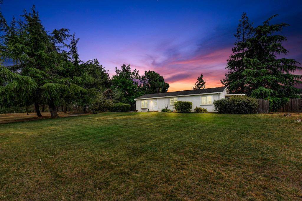 1444 L Street - Photo 1