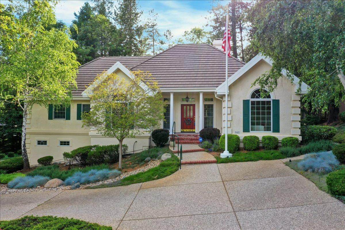 942 Freeman Lane - Photo 1