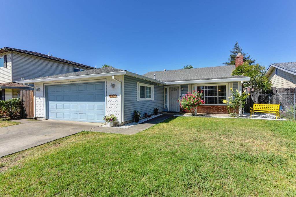 5921 Green Glen Way - Photo 1