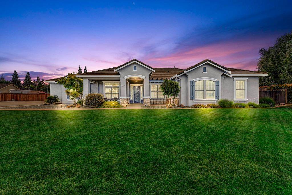 8011 Prairie Field Drive - Photo 1