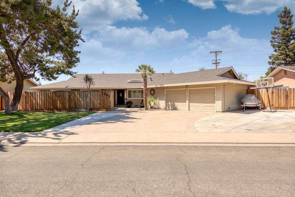 1901 Camden Drive - Photo 1