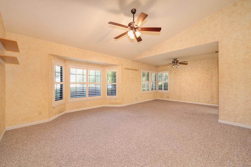 401 Stirrup Court - Photo 1