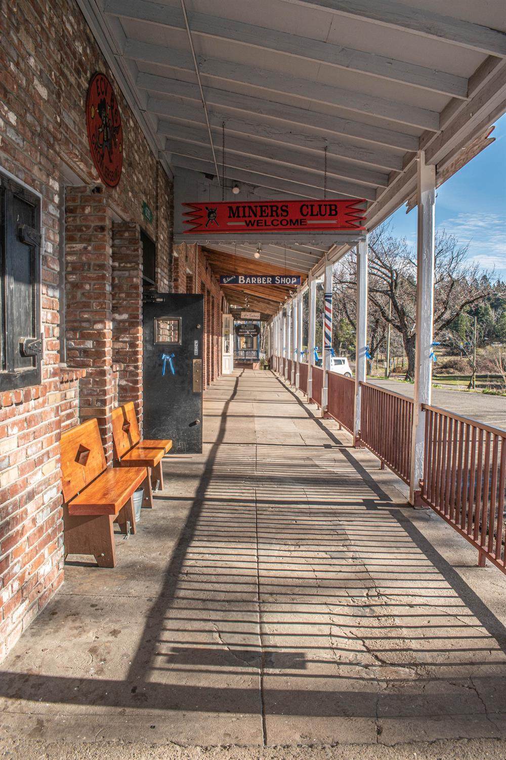 6285 Main Street - Photo 1