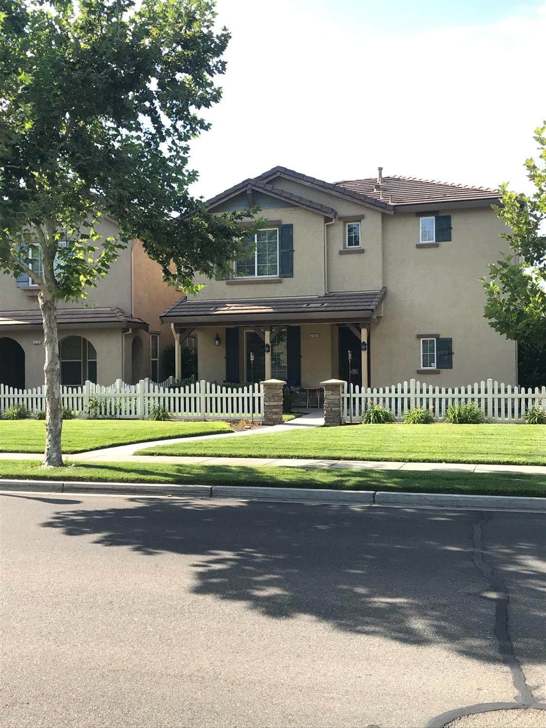 2460 J Street - Photo 1