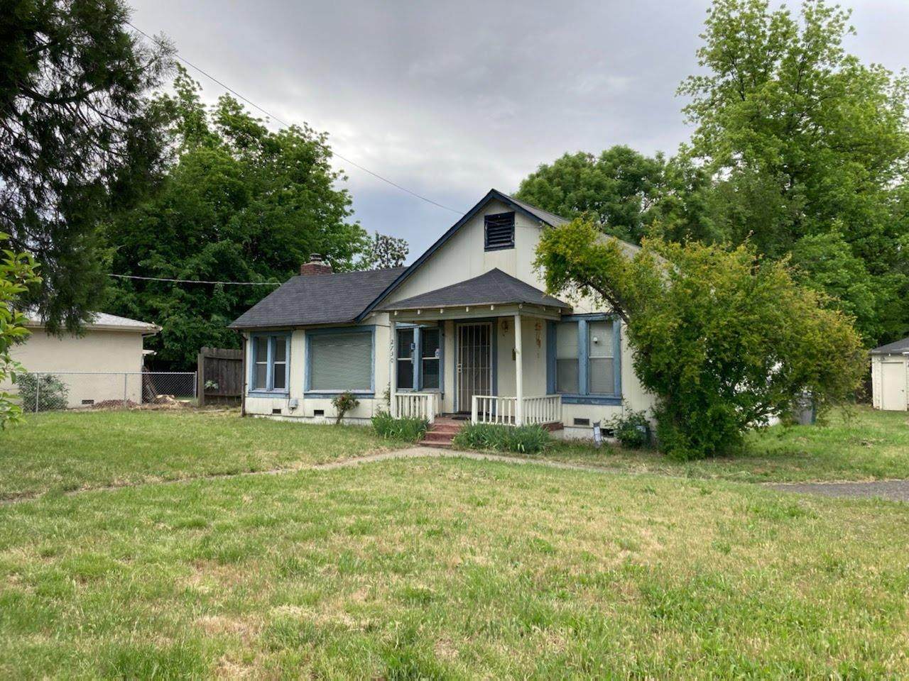 2730 South Bonnyview Road - Photo 1