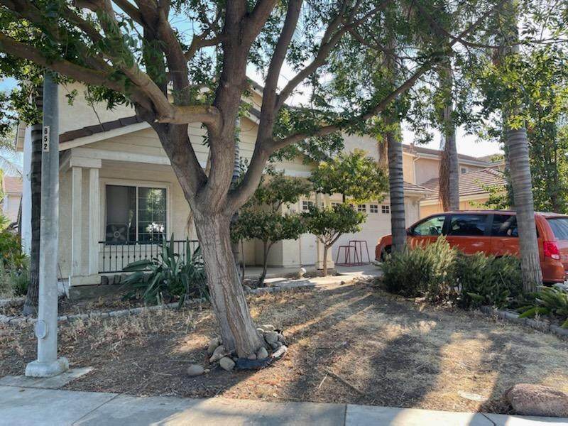 1100 Tern Way - Photo 1