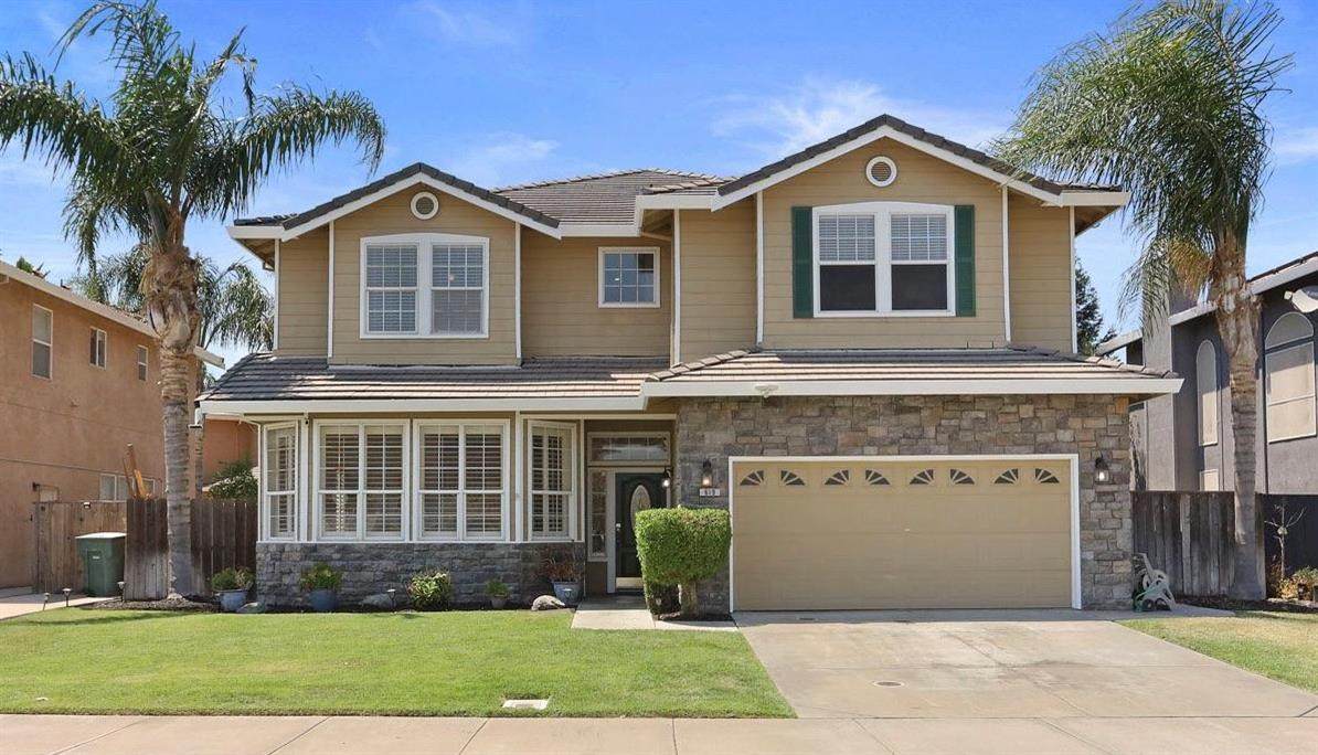619 Pecan Drive - Photo 1