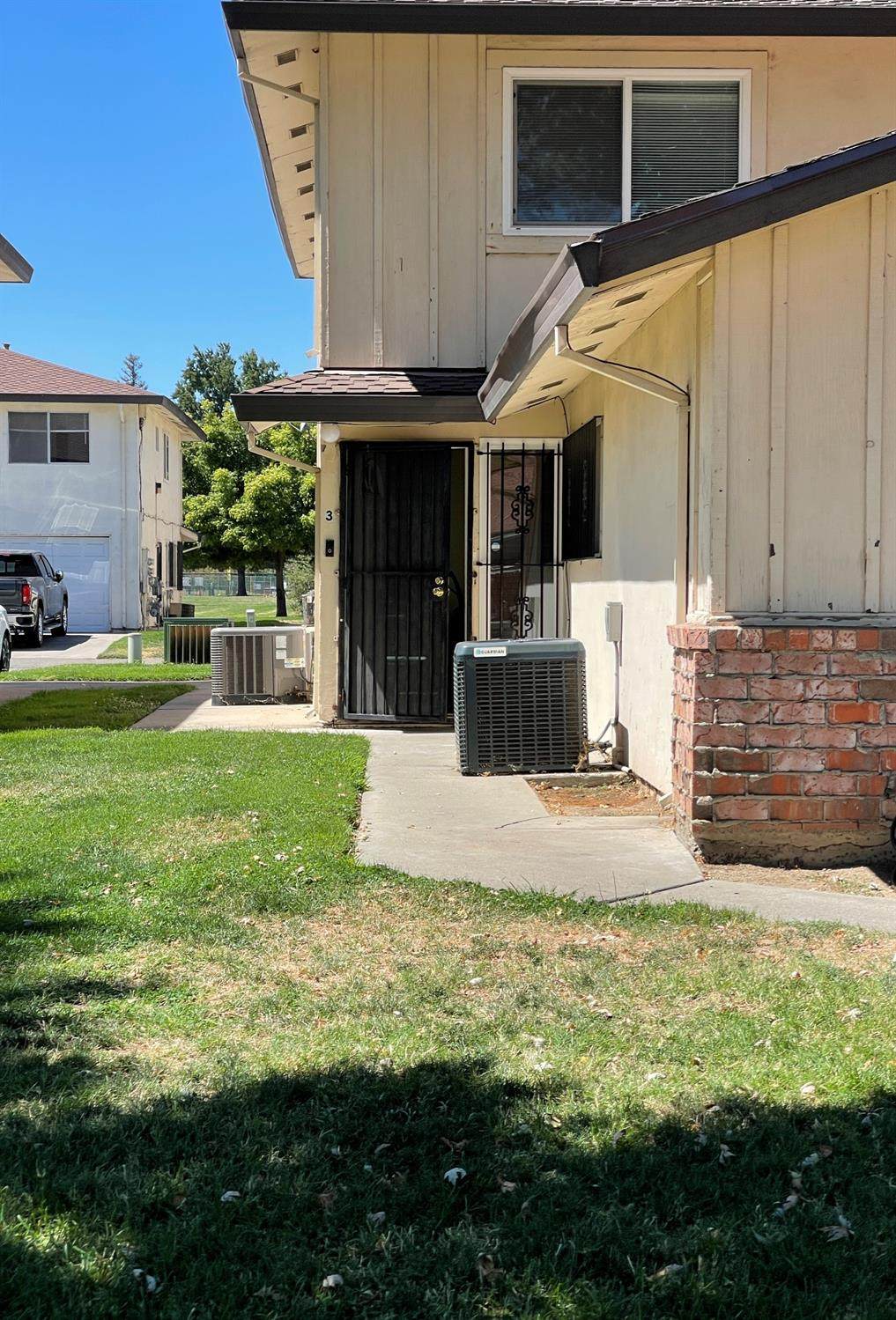 1227 Pinetree Drive - Photo 1