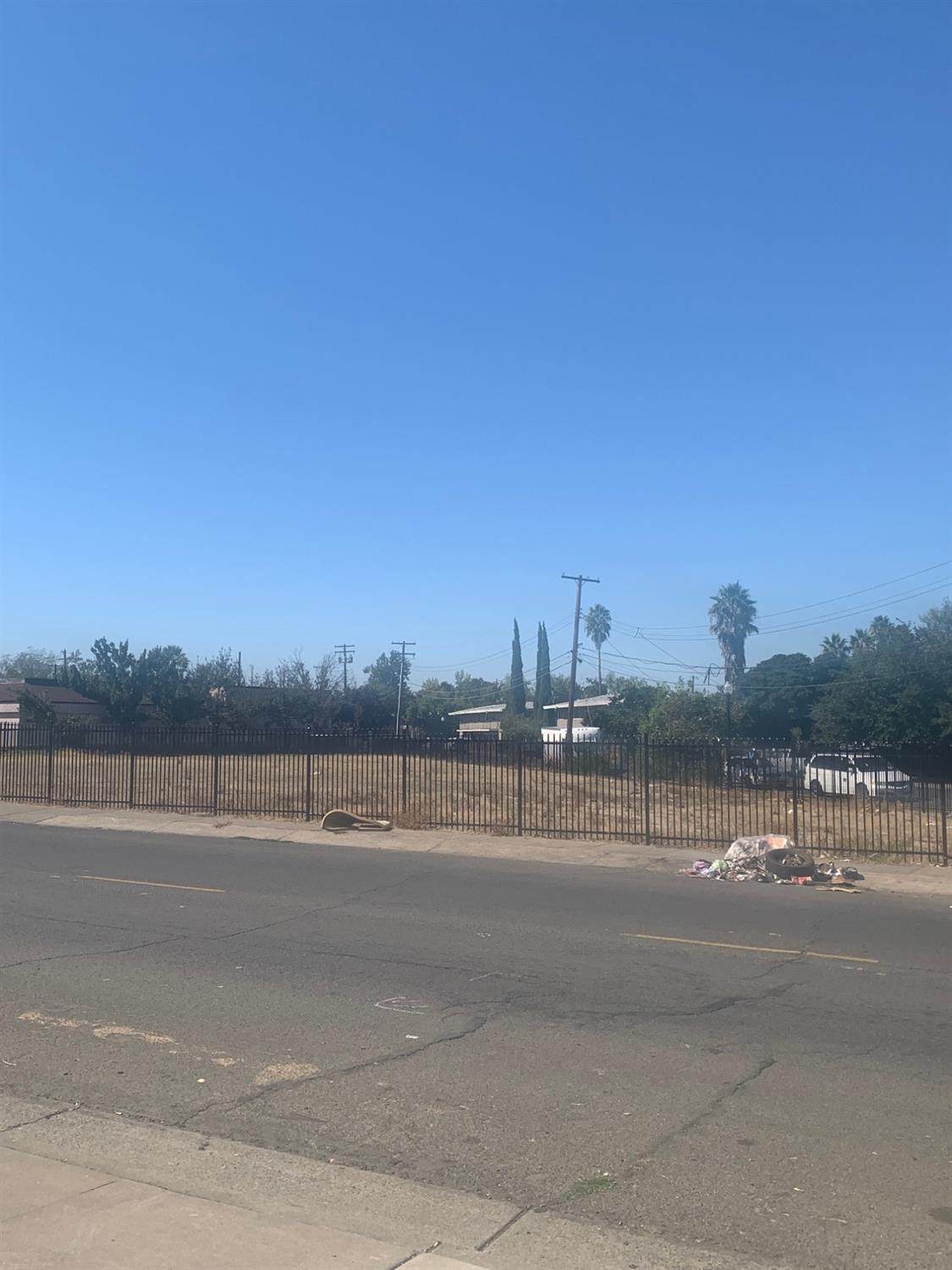 2479 Rio Linda Boulevard - Photo 1