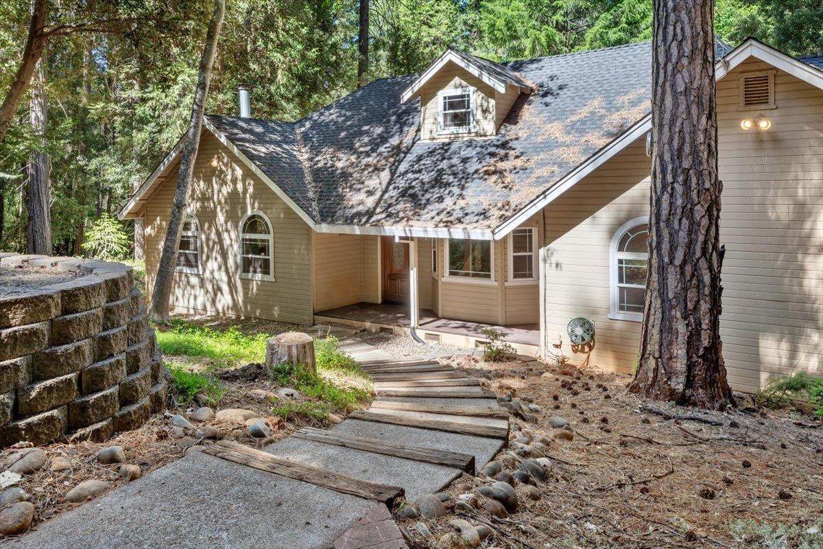 2570 Blackbird Lane - Photo 1