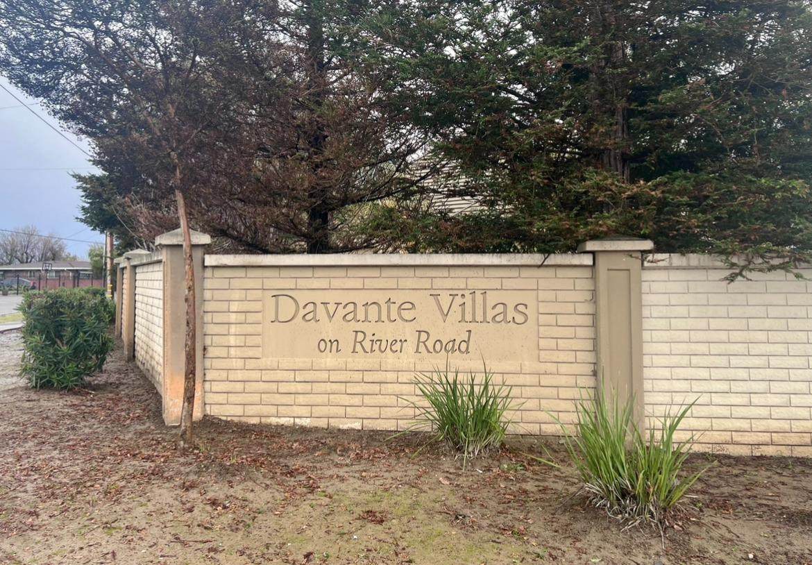 2900 Canyon Falls Drive - Photo 1