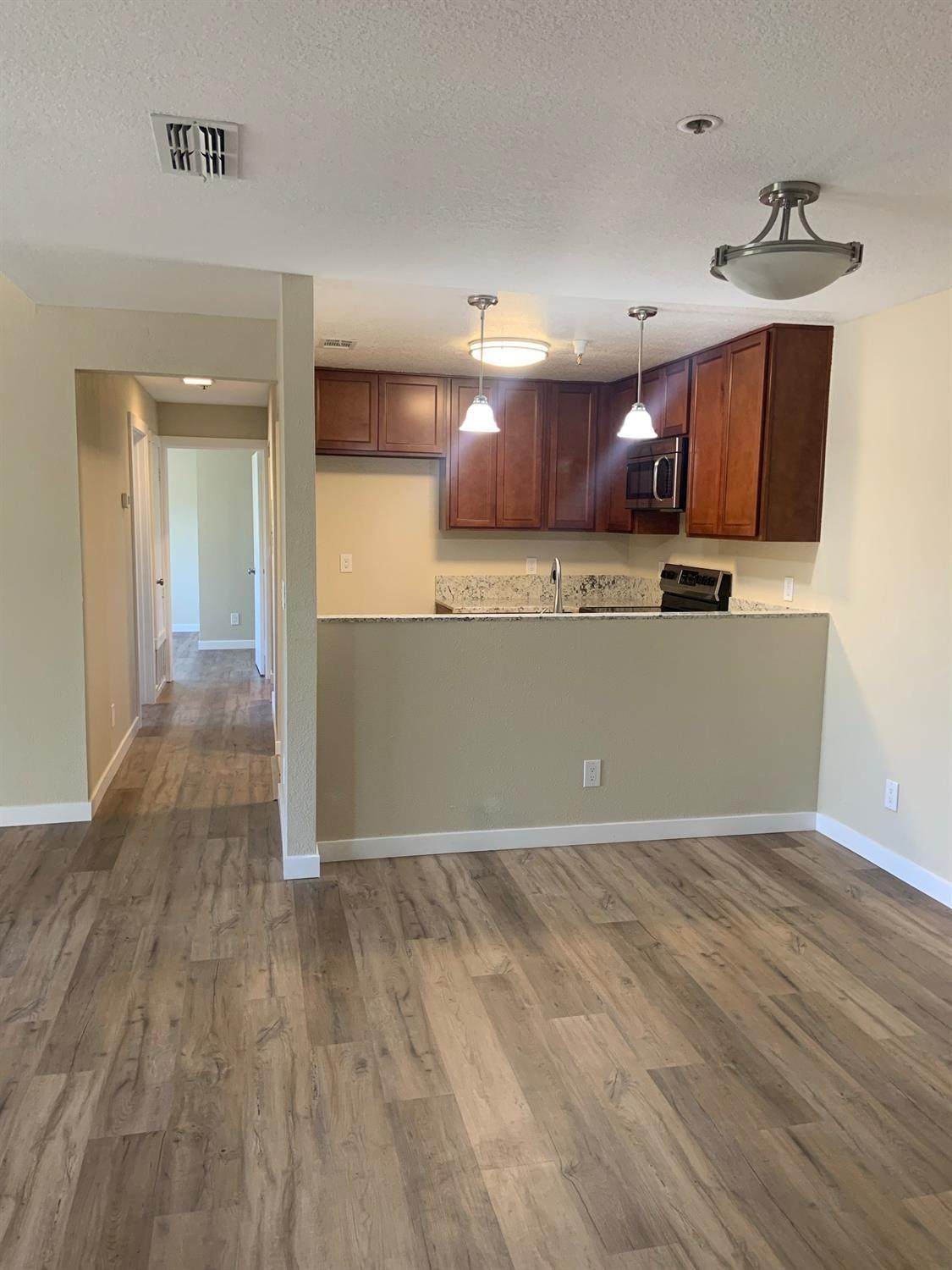 1019 Dornajo Way - Photo 1