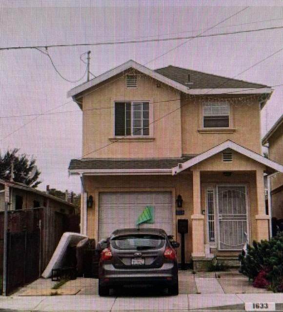 1633 Fred Jackson Way - Photo 1