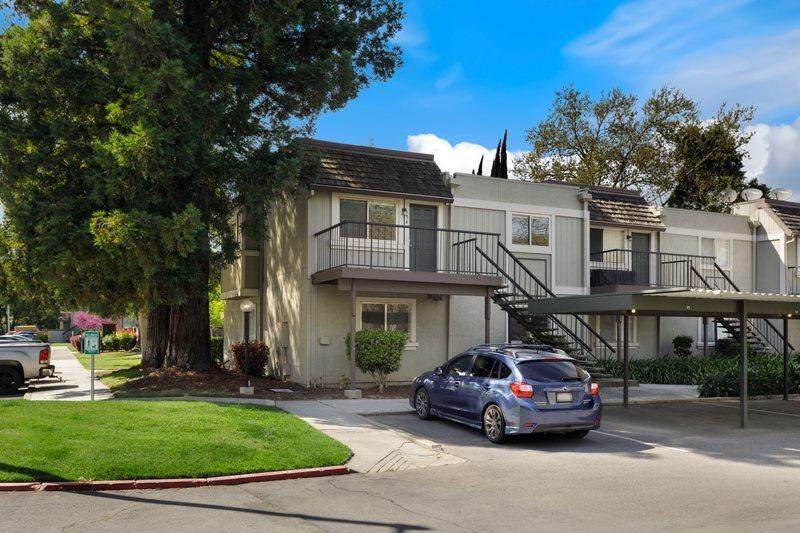 109 Luna Grande Circle - Photo 1