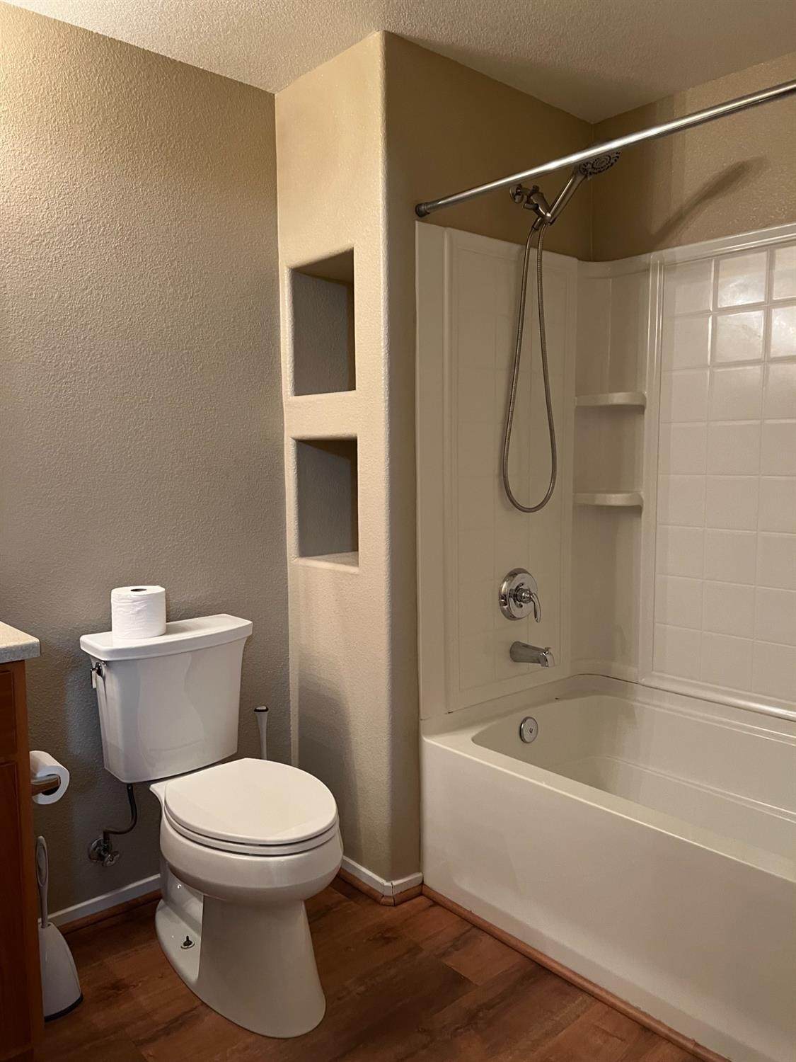 https://bt-photos.global.ssl.fastly.net/sacramento/orig_boomver_1_560801226-2.jpg
