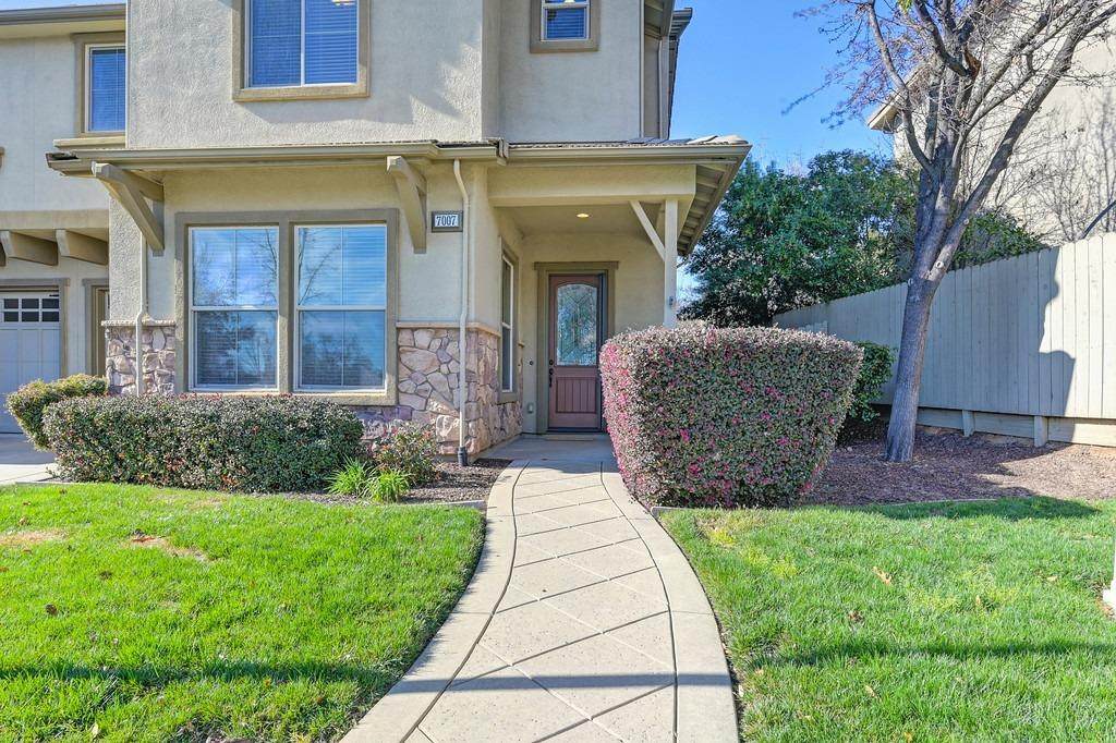 https://bt-photos.global.ssl.fastly.net/sacramento/orig_boomver_1_560812039-2.jpg