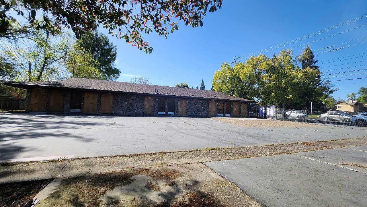 8770 Greenback Lane - Photo 1