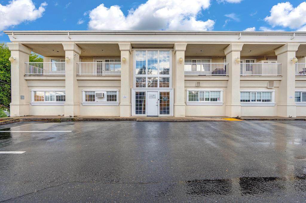 5441 Merchant Circle - Photo 1