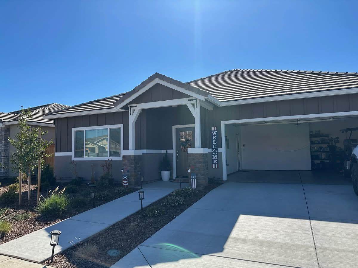 936 Hogan Road - Photo 1