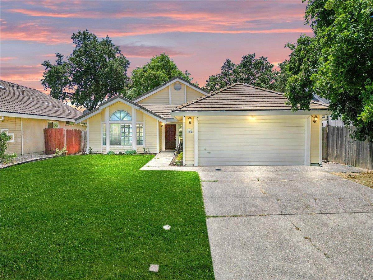 104 Pinedale Avenue - Photo 1