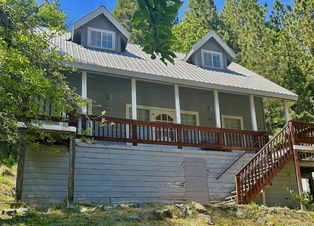 301 Main Street - Photo 1
