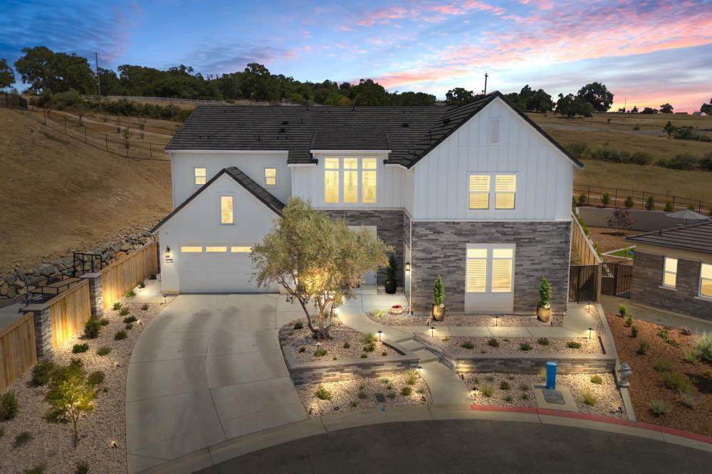 5115 Glacier Peak Drive - Photo 1