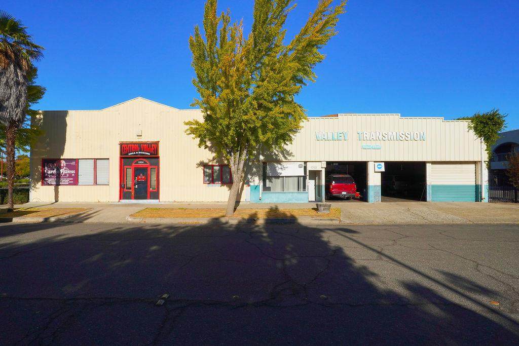 1316 10th Street - Photo 1