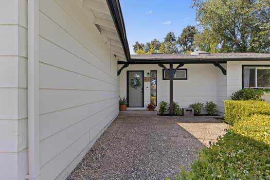 4510 Northglen Street - Photo 1